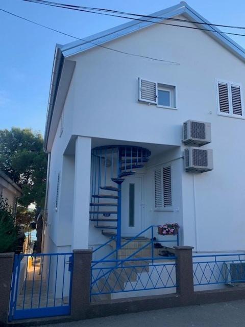 Seaside Apartment Padre Bibinje Exterior photo